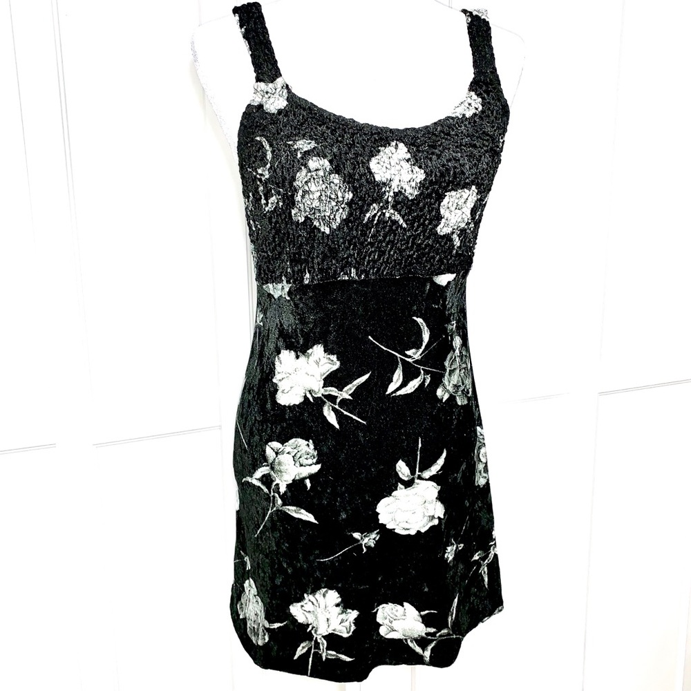 UpFront 90s floral dress. Vintage. Great condition